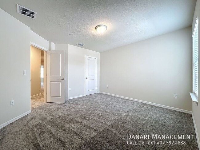 Building Photo - 431 Meadowland Pt