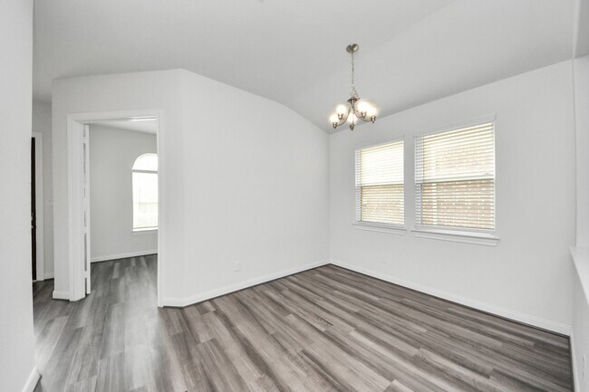 Building Photo - 8815 Arch Rock Dr