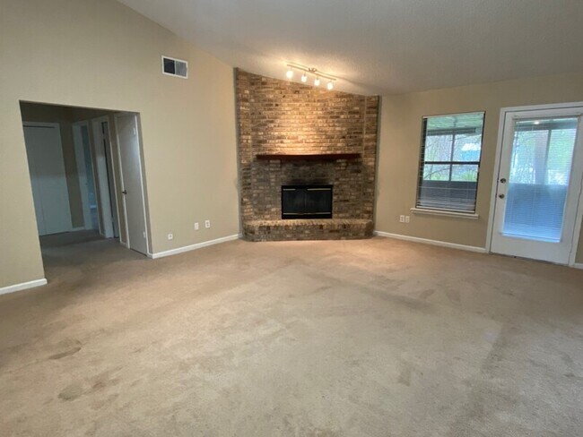 Building Photo - 7646 Hilsdale Harbor Ct