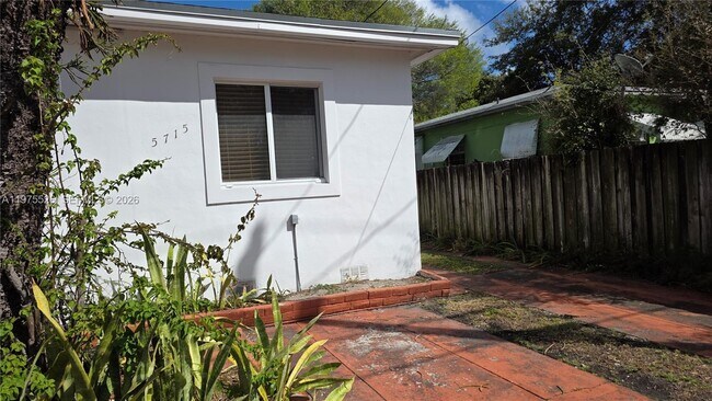 Building Photo - 5715 NW 6th Ave