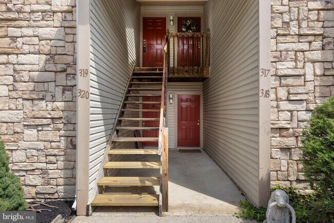 Building Photo - 319 Tavistock Rd
