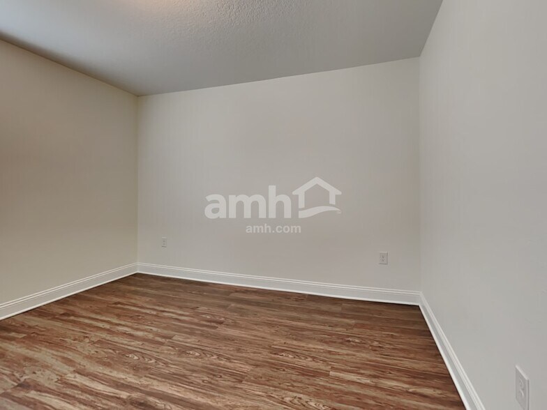 Building Photo - 2987 Hill Valley Ln