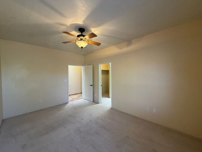 Building Photo - 4 Bedroom Single Story Custom Home Available In Rio Rancho Near Unser Blvd SE & Westside Blvd SE!