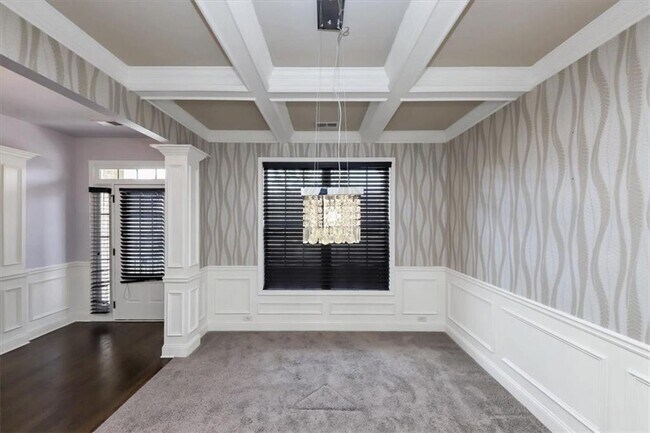 Building Photo - 6059 Cove Park Dr