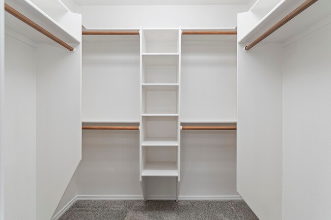 Building Photo - 4467 S Falconrest Way