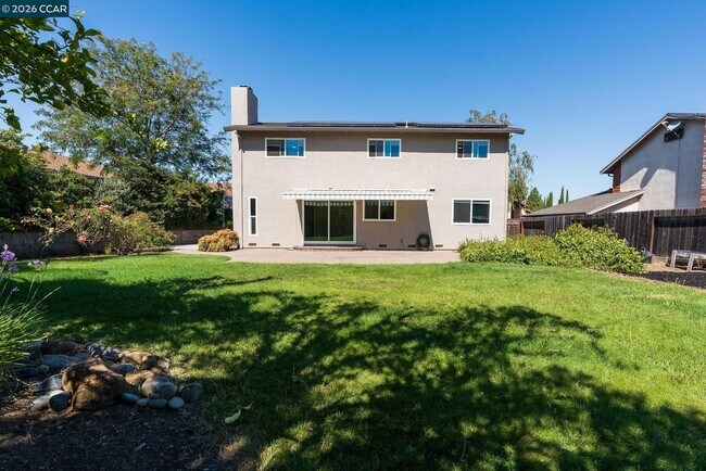 Building Photo - 1359 Shade Oak Ln