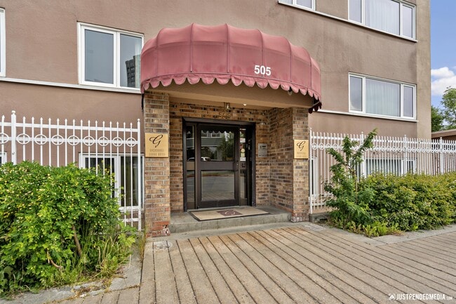 Building Photo - 505 W 2nd Ave