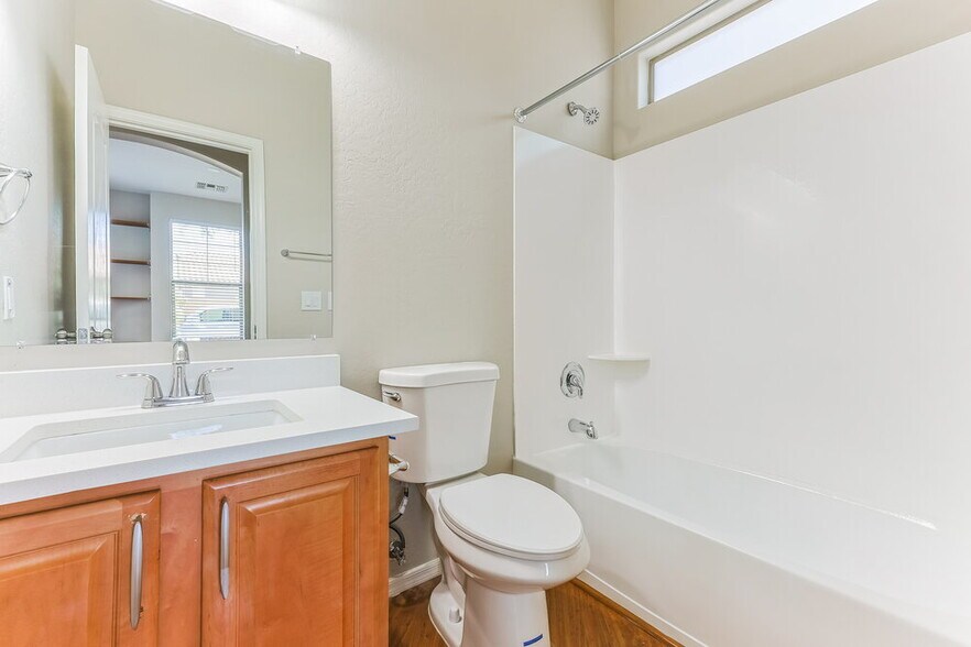 Building Photo - 3286 E Merlot St