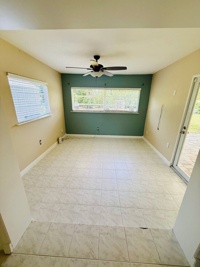 Building Photo - 3/2/1 Rocky Point Home w/Fenced Backyard &...