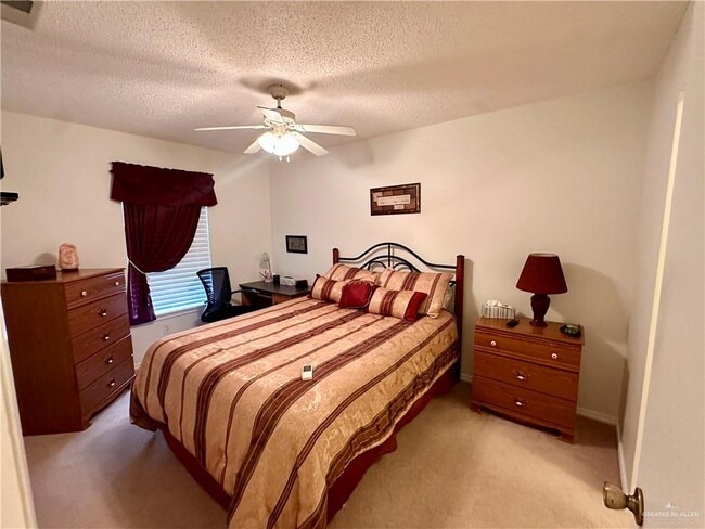 Building Photo - 10 South Dr