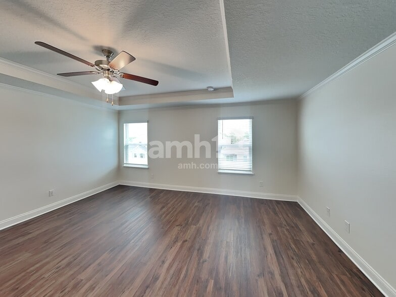 Building Photo - 1102 Winter Stone St