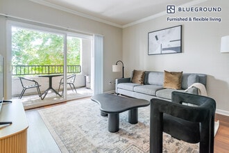 Building Photo - 700 Agnew Rd