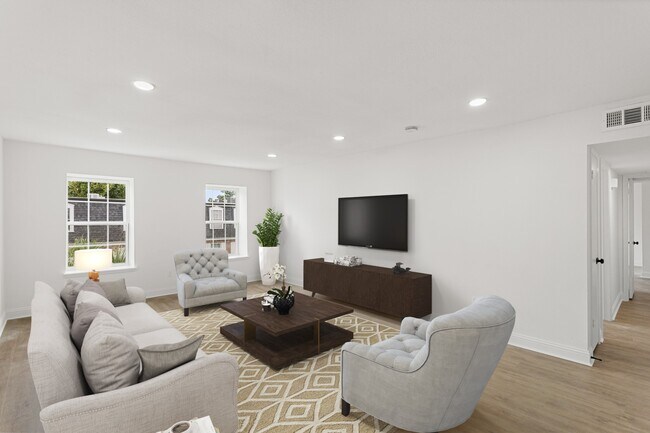 Building Photo - 355 N Post Oak Ln