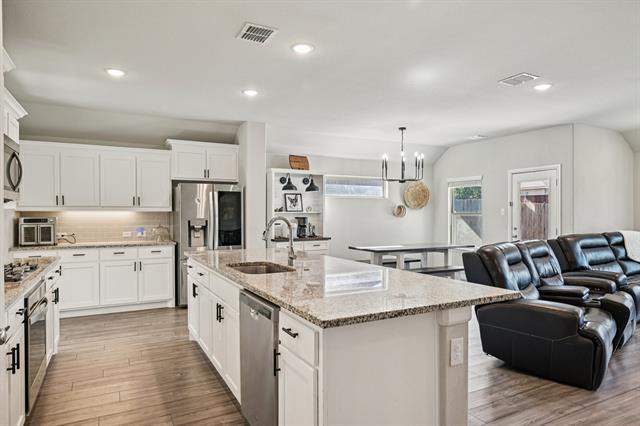 Building Photo - 312 Scenic Point Dr