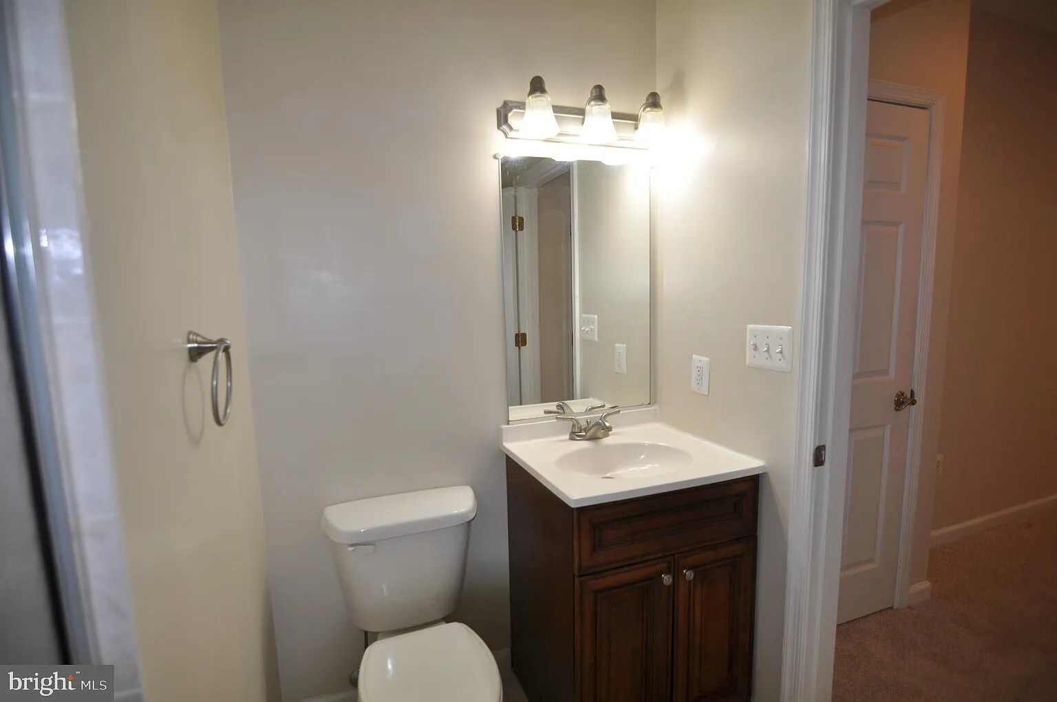 BedRoom2 Bathroom Vanity - 504 N Chester St