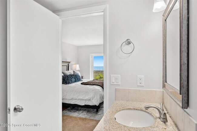 Building Photo - 4100 Ocean Beach Blvd