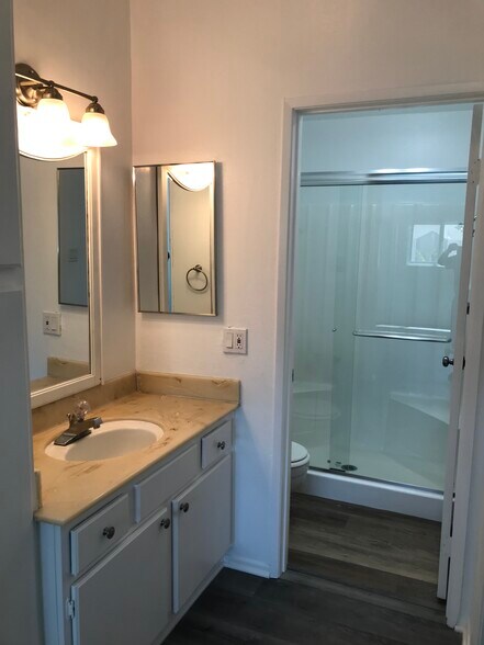 Building Photo - 14607 Erwin St