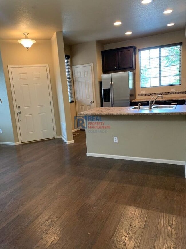 Building Photo - 5441 Smokey Heights