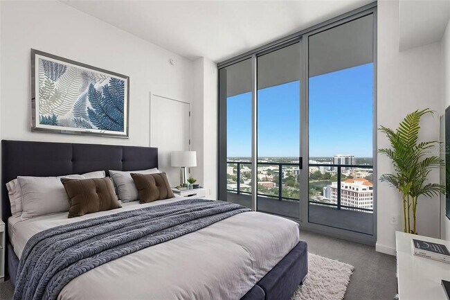 Building Photo - 400 Central Ave