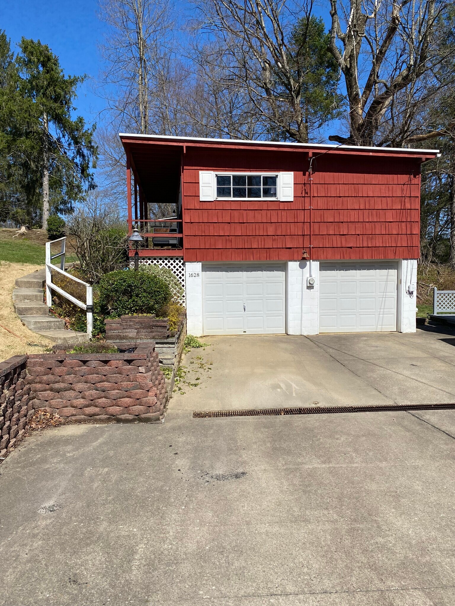 Building Photo - 1628 Otlahurst Dr