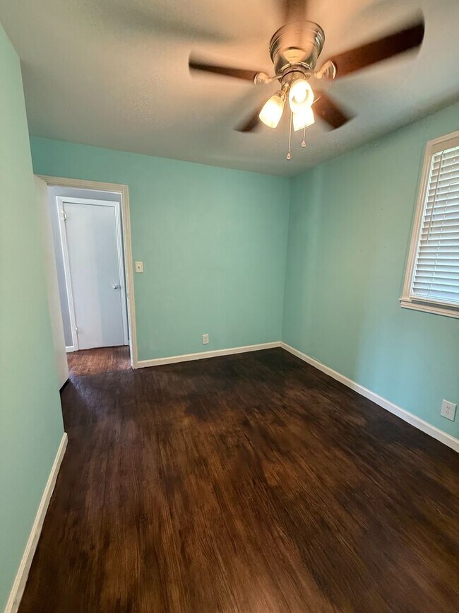 Building Photo - Charming 2 Bedroom, 1 Bath house in the heart of Nashville, TN