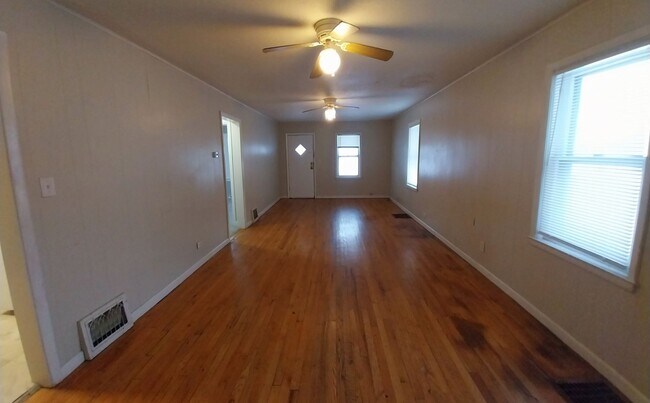 Building Photo - 11123 E 10 S