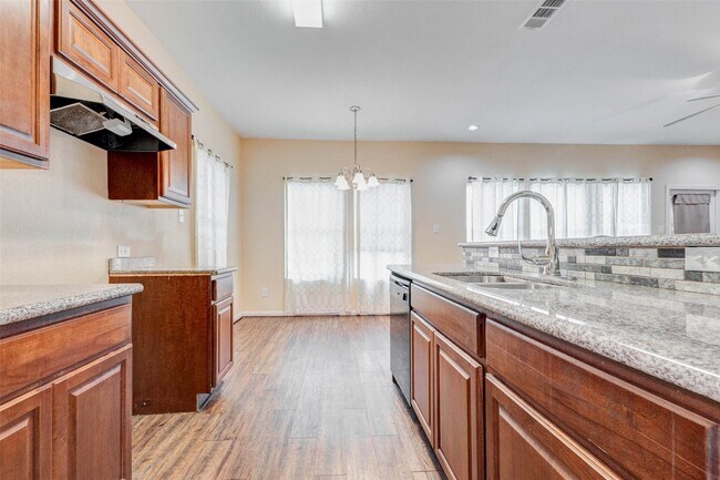 Building Photo - 8605 Beviamo St