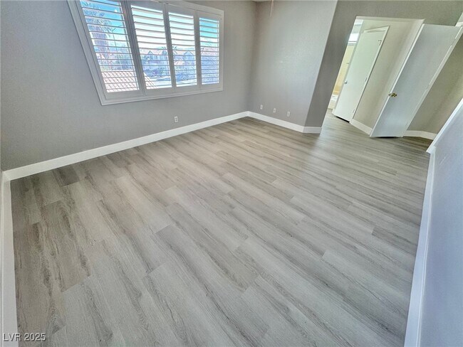 Building Photo - 4330 Spruce Grove St