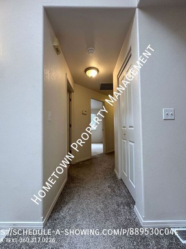 Building Photo - 3414 22nd Way NE