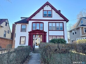 Building Photo - 804 Edgewood Ave