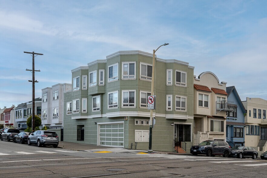 Building Photo - 1701 Judah St
