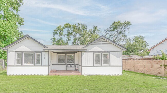 Building Photo - 3709 Gager St