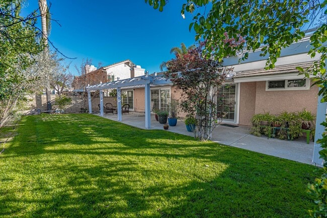 Building Photo - COMING SOON! Single Story 3 Bedroom Home F...