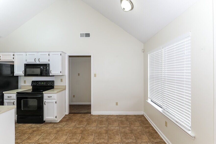 Building Photo - 4005 Eagle Ridge Ln