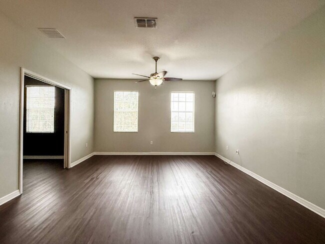 Building Photo - 10144 Arbor Run Dr