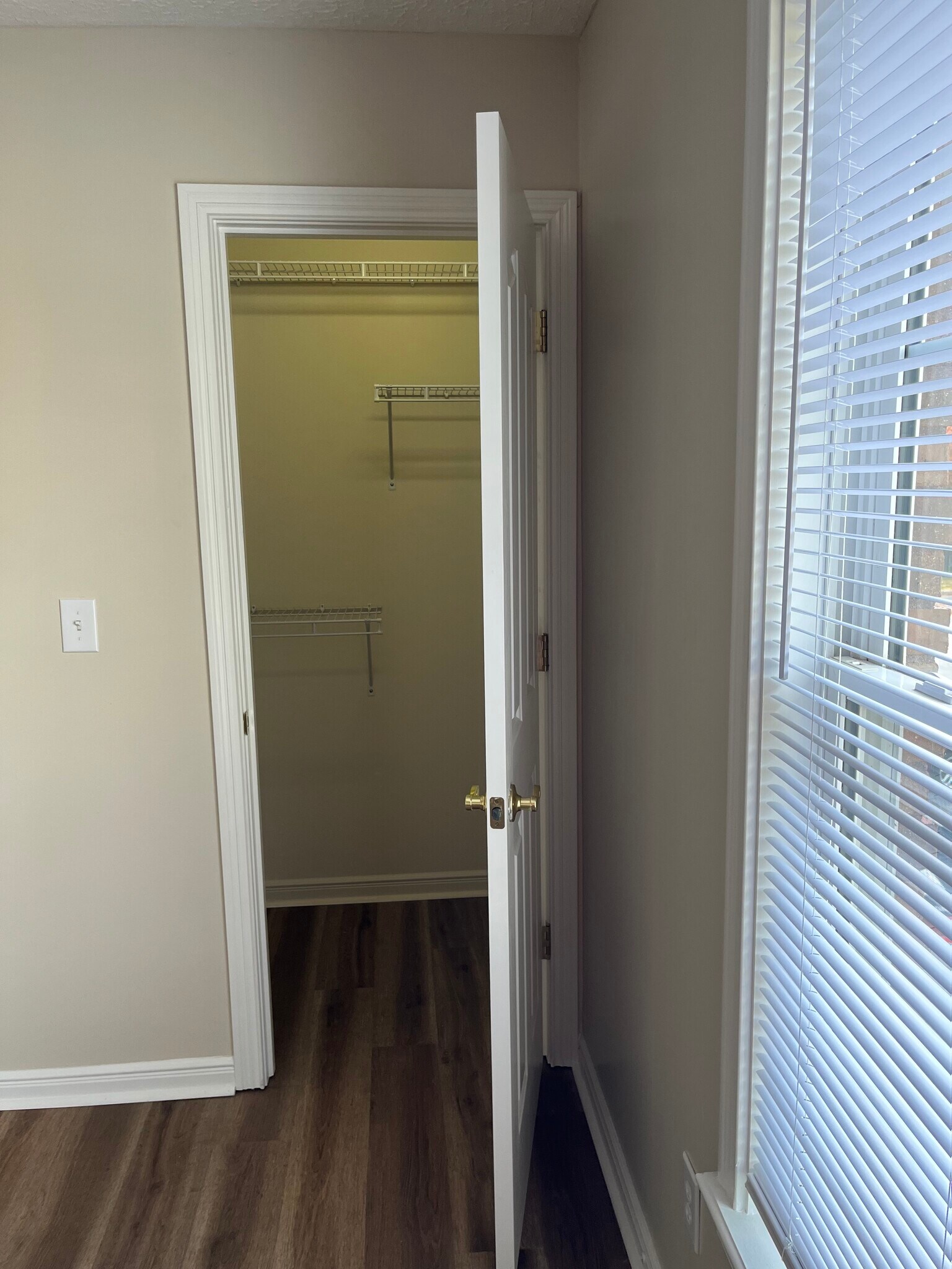 Building Photo - 6121 Upper Hunters Trace