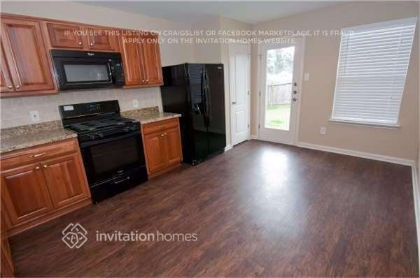 Building Photo - 8146 Chancewood Ln