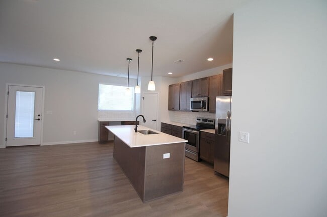 Building Photo - 2324 Lovie Ln