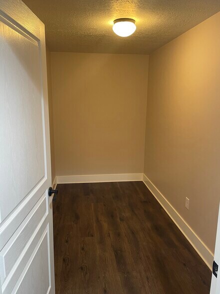 Storage Room - 4943 W Black Twig Dr