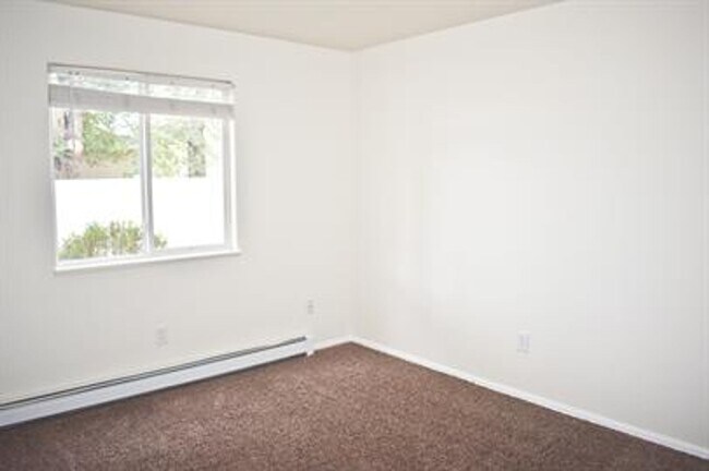 Building Photo - 497 Coronado Way