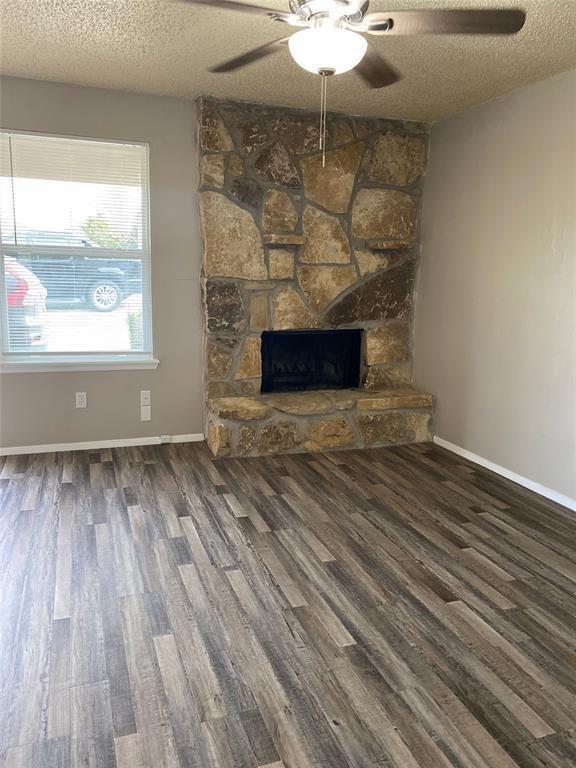 Building Photo - 1409 Courtney Pl
