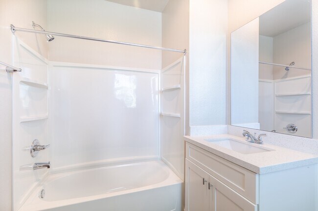 Building Photo - 131 Pk Pl Cir