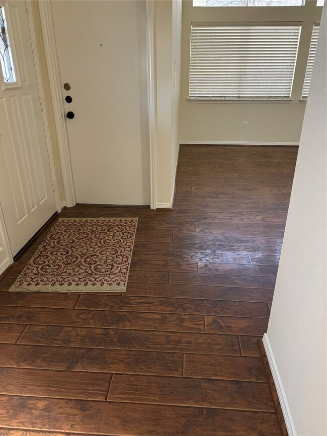 Building Photo - 4026 Meadowgold Ln