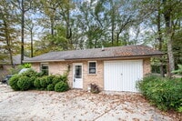 Building Photo - 4724 Lake Point Ave