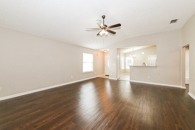 Building Photo - 1937 Longneedle Lane