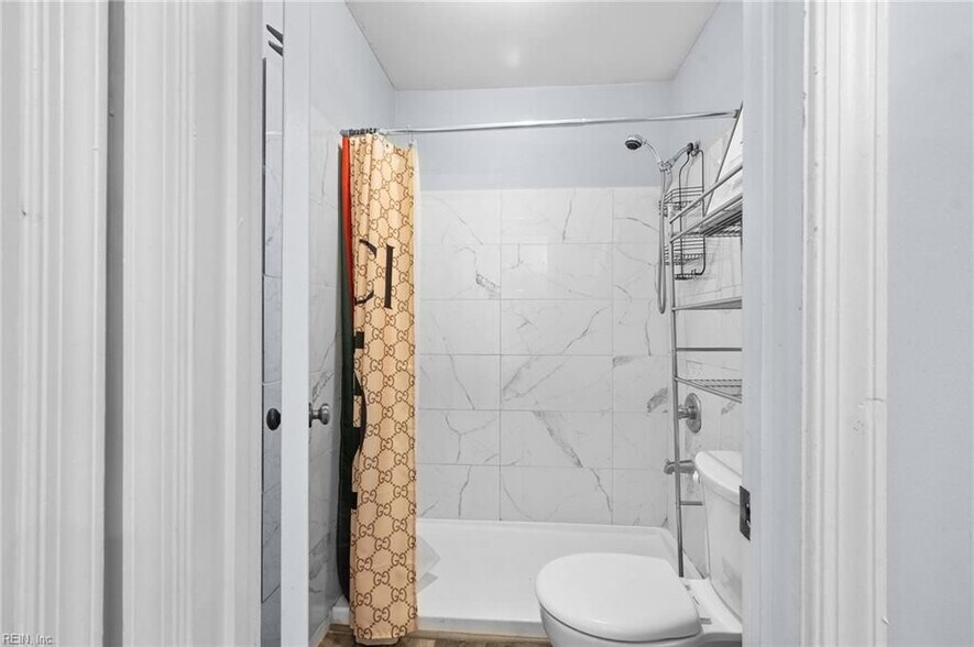 Building Photo - 394 Deputy Ln