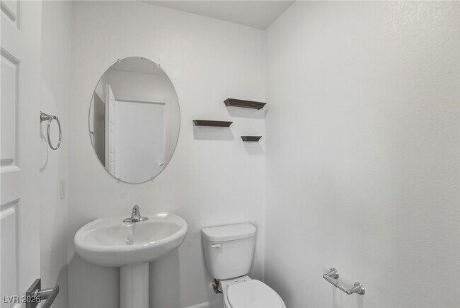 Building Photo - 4971 Aitana Ave