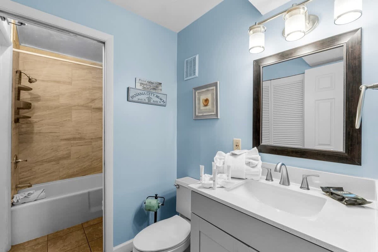 Building Photo - 8743 Thomas Dr