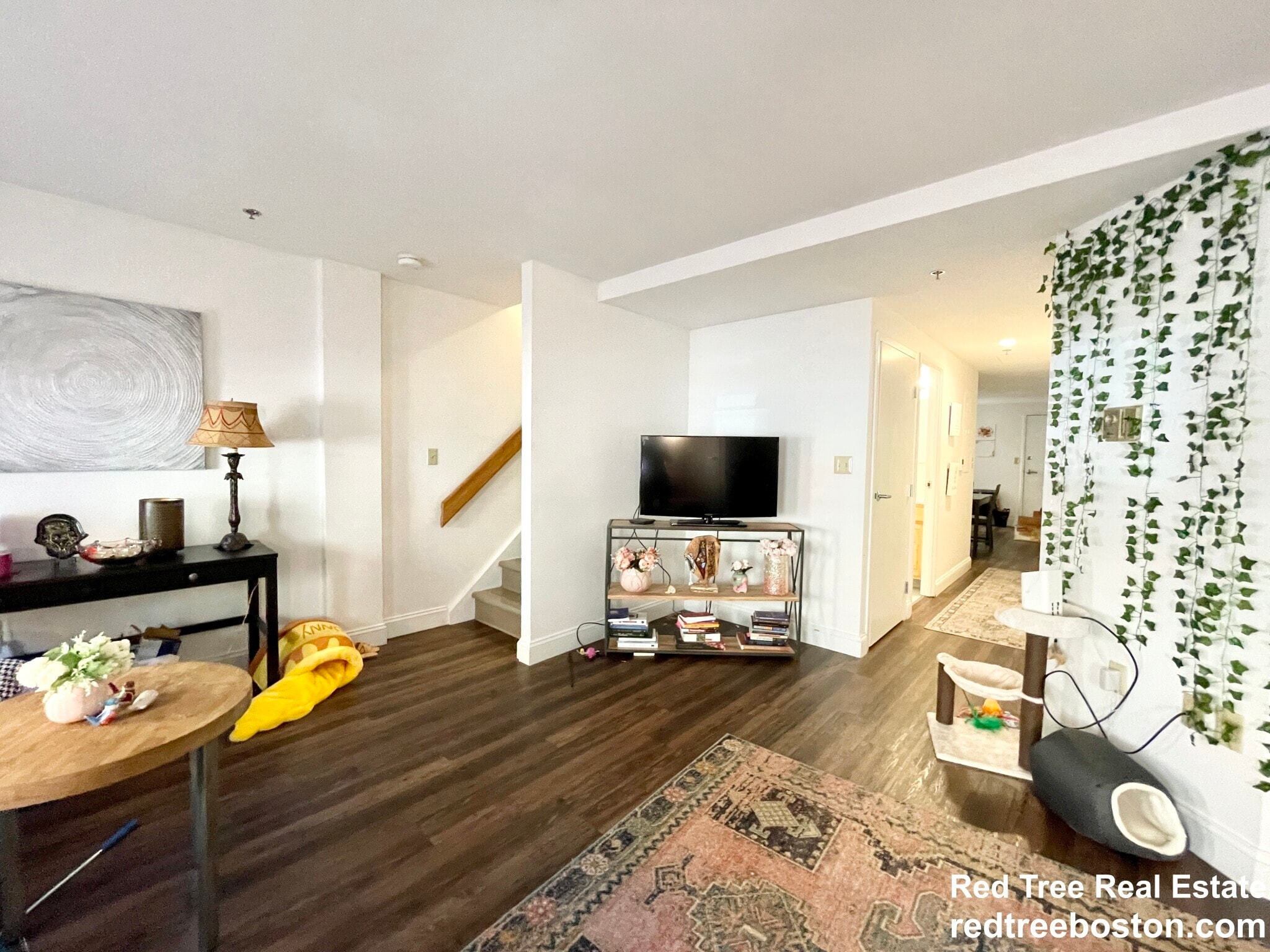 Building Photo - 1 Pine St