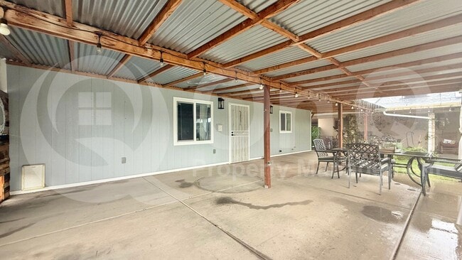 Building Photo - 4518 W Crivello Ave